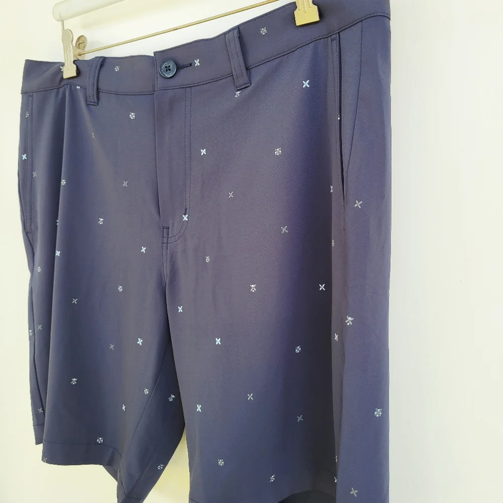 Travis Mathew Not Feeling That Golf Shorts Total Eclipse Size 36 - Picture 4 of 14